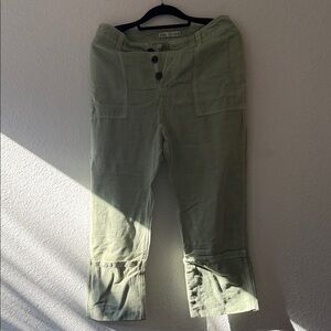 Zara Sage Green Buttoned Cropped Trousers